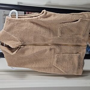 Brown vest never worm size medium